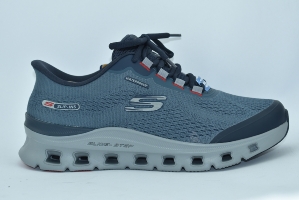 Skechers