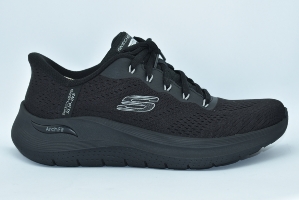 Skechers